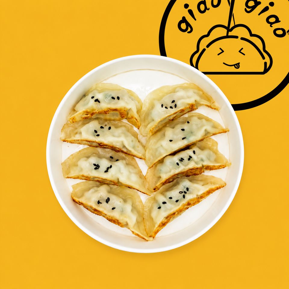 Ravioli con carne di maiale e verdure alla griglia — specialità di GiaoGiao a Firenze